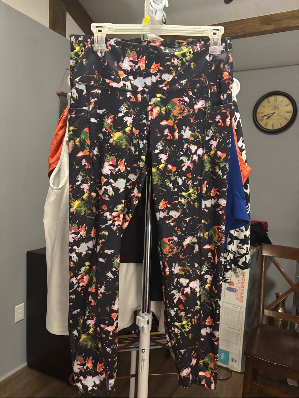 Avia Abstract Print Leggings in Black & Multicolor Large
